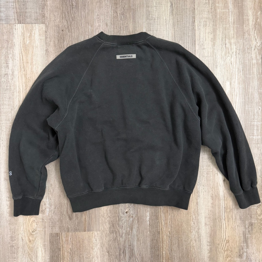 Essentials Fear of God Men’s Crewneck Black Sweatshirt-size XS *like NEW* - Picture 8 of 8
